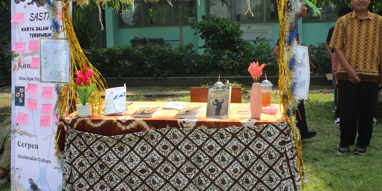 Sulap Limbah Kertas SMAN 1 Seyegan Menjadi Lukisan Bernilai Estetik Tinggi