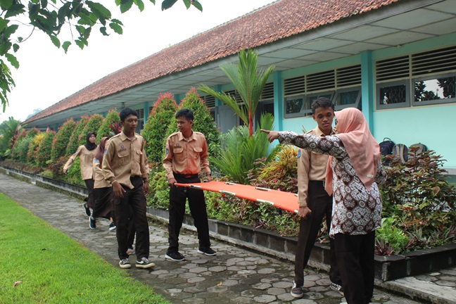 Sikap Tanggap Bencana di Sekolah