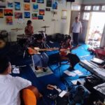 Intip Latihan di Studio Mini SBO Band