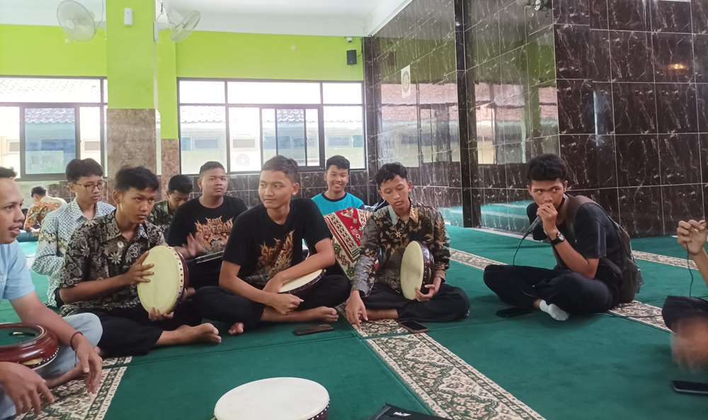 Siswa SMAN 1 Seyegan Asah Bakat Hadroh di SBO