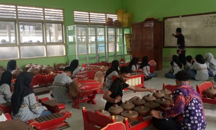 Minat Siswa SMA Negeri 1 Seyegan terhadap Seni Budaya Karawitan