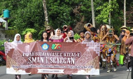 SMAN 1 Seyegan Gelar Kirab Budaya Meriahkan HUT DIY ke-270