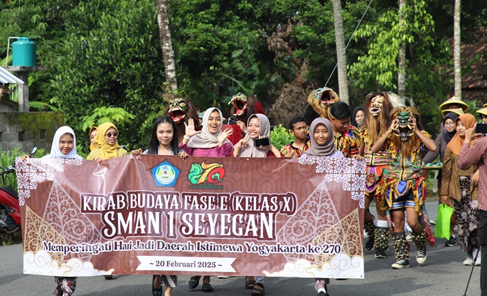 SMAN 1 Seyegan Gelar Kirab Budaya Meriahkan HUT DIY ke-270