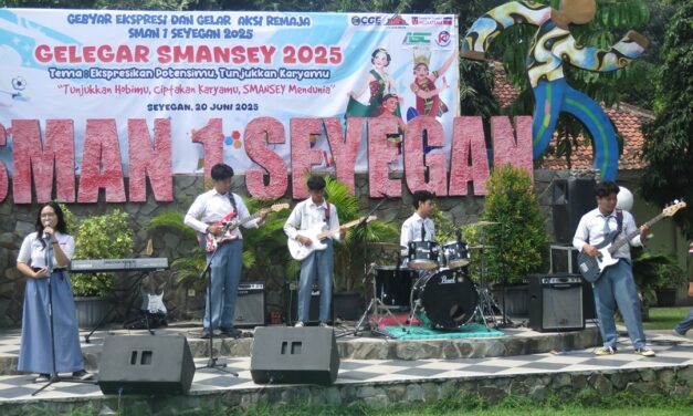 SBO Band tampil dalam Gelegar Ekspresi dan Gelar Aksi Remaja SMANSEY 2025