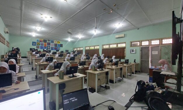 SMAN 1 Seyegan Students Compete in OSNK 2025 from School’s ICT Lab