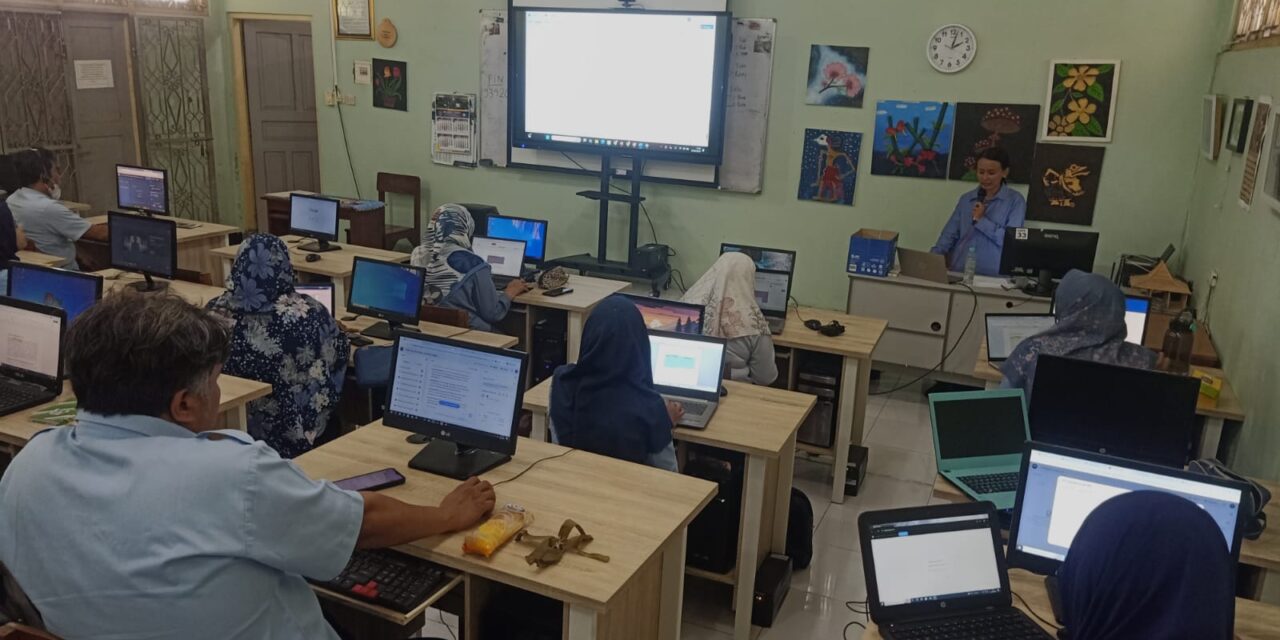 Meningkatkan Efektivitas Pembelajaran dengan AI: Sebuah Pengantar untuk Guru SMAN 1 Seyegan
