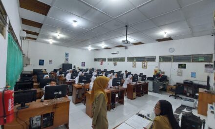 SMAN 1 Seyegan Gelar ANBK 2025 Hari Pertama dengan Materi Literasi dan Survei Karakter