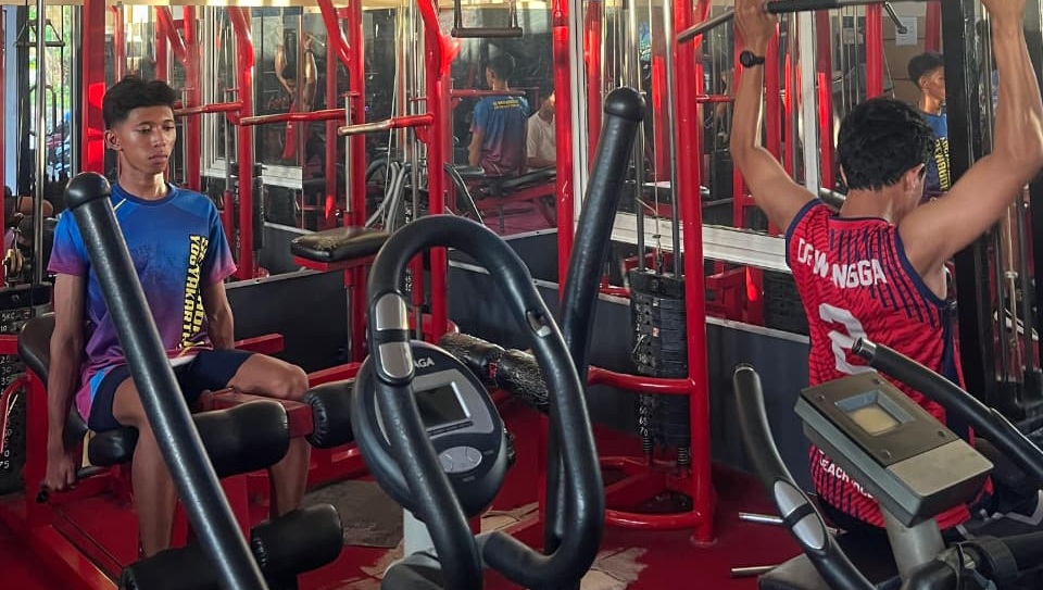 Menjaga Vitalitas Olahragawan dengan Kekuatan Fitness