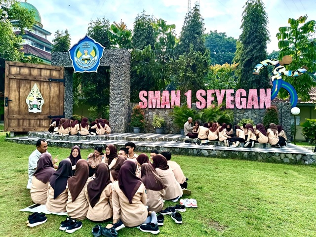 🍎 Peran Strategis Guru Wali: Pilar Dukungan Holistik dalam Pembelajaran Murid