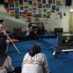 🎸 Beyond the Hits: Latihan Rutin untuk Pengembangan Diri Band yang Berkelanjutan
