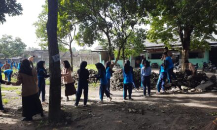 🧹 Semangat Bhakti Siswa SMAN 1 Seyegan: Kerja Bakti Massal Jaga Lingkungan Belakang Sekolah