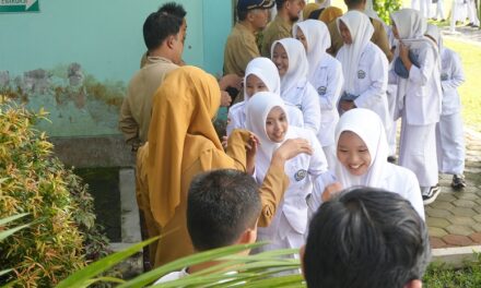 Kembali Fitri di Lapangan Hijau: Kehangatan Silaturahmi Syawalan 1447 H SMAN 1 Seyegan
