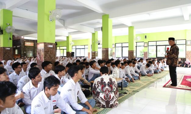 SMAN 1 Seyegan Gelar Parenting Inspiratif dan Doa Bersama Jelang Ujian