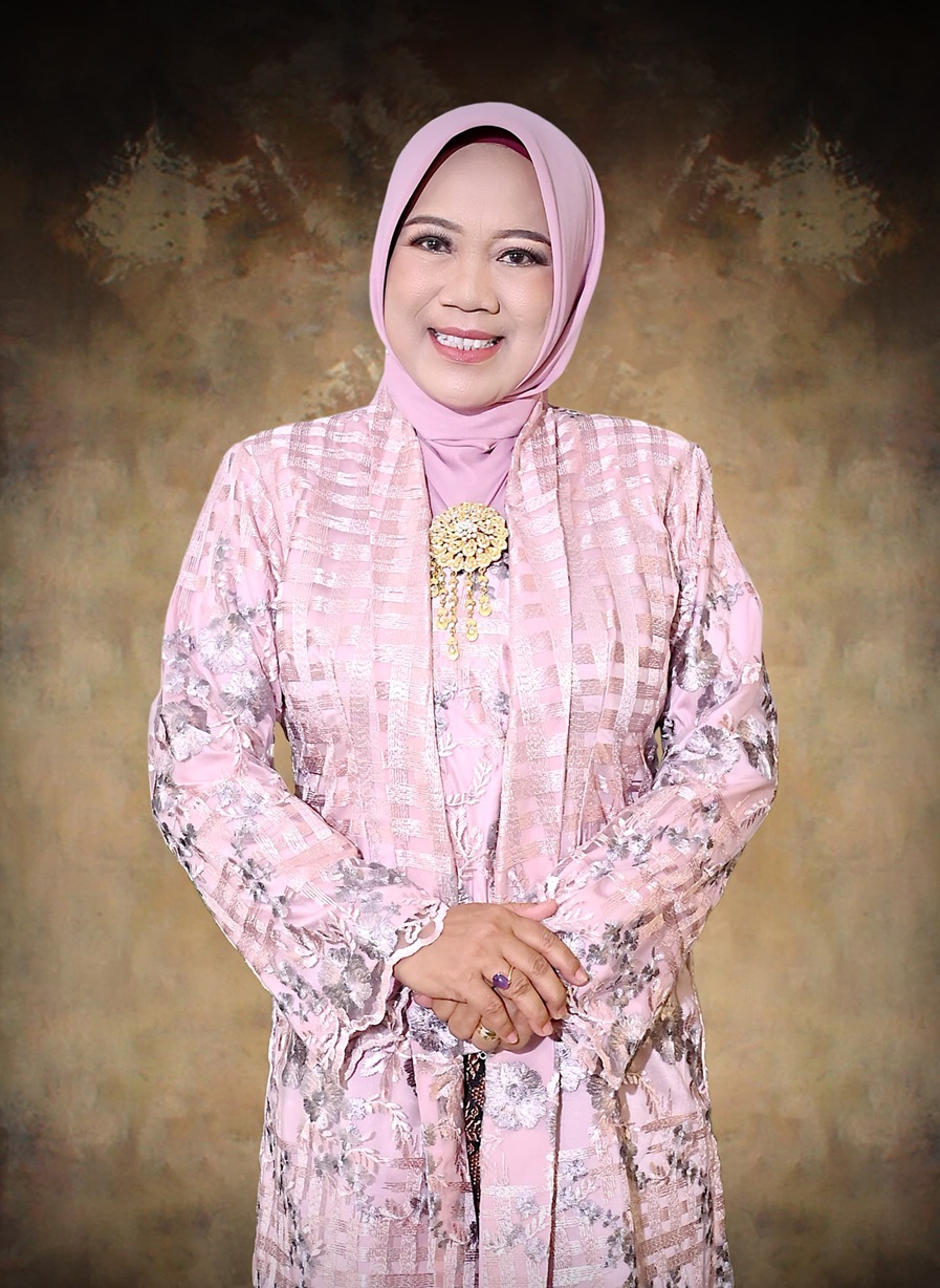 Fadmiyati, S.Pd. M.Pd.