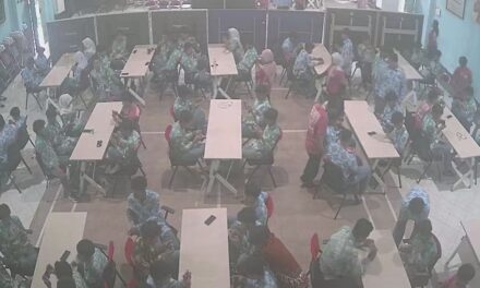 Mengasah Bakat Digital: OSIS Bhisma SMAN 1 Seyegan Gelar Class Meeting Esport Seru di Hall Room