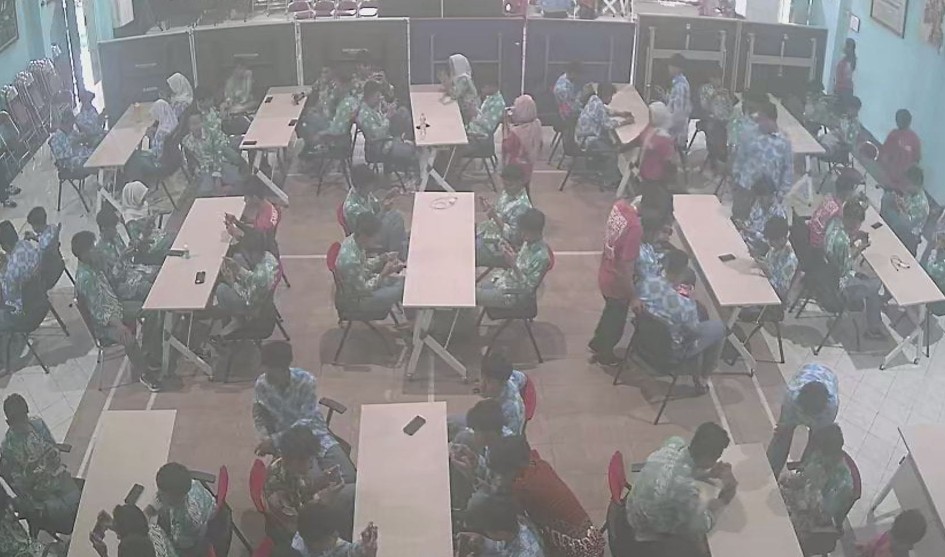 Mengasah Bakat Digital: OSIS Bhisma SMAN 1 Seyegan Gelar Class Meeting Esport Seru di Hall Room