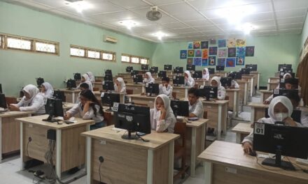 Menuju Sukses OSN-K 2026: Peserta SMAN 1 Seyegan Gelar Gladi Resik Penuh Antusias di Lab TIK