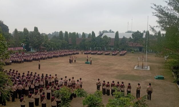 Peringatan Hari Pramuka di SMAN 1 Seyegan: Kobar Semangat Dasadarma dan Penyematan Tanda Penghargaan Bintang Tahunan
