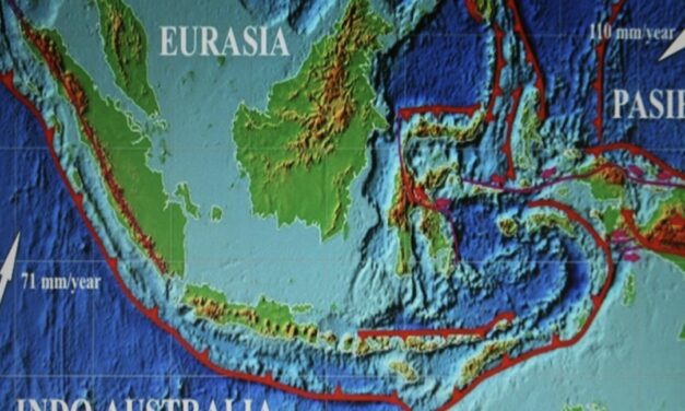 Mengapa Indonesia Menjadi Wilayah Rawan Bencana sekaligus Kaya Sumber Daya?