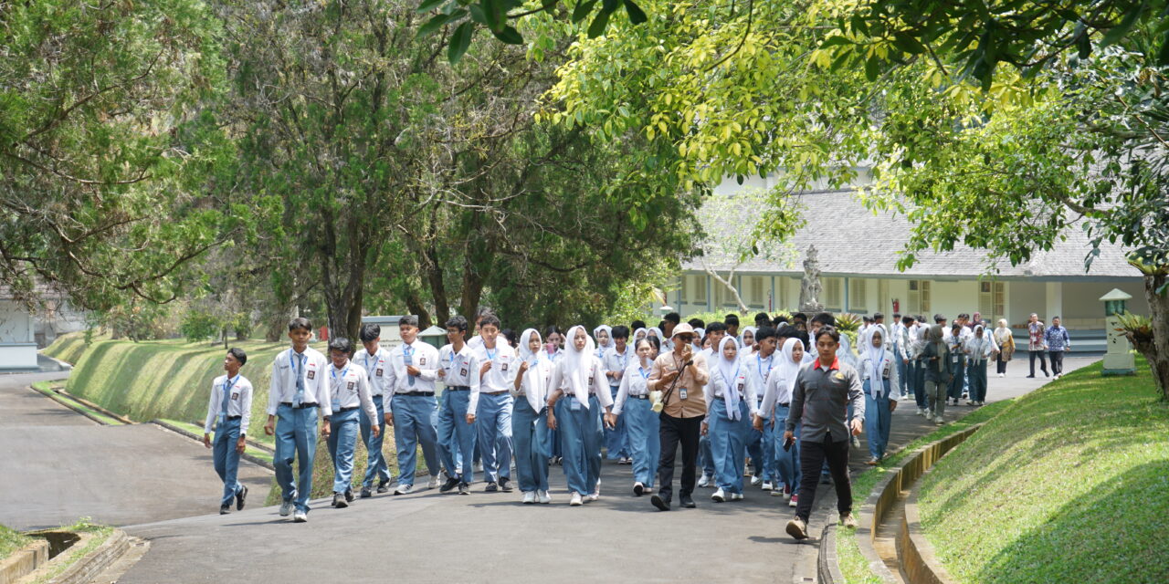 Masa Depan Pemimpin Bangsa: Jejak Inspiratif Siswa SMAN 1 Seyegan dalam Studi Kebangsaan di Istana Kepresidenan Tampaksiring Bali