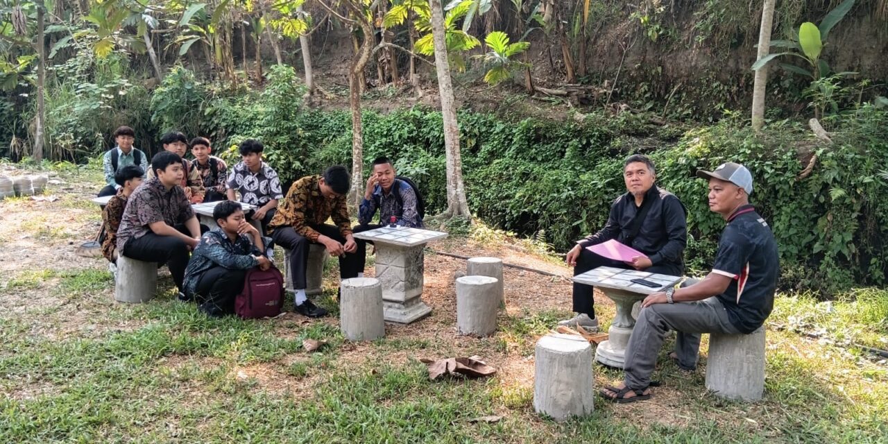 Merajut Kreativitas dan Kearifan Lokal: Pengalaman Bermakna Magang Alternatif di Desa Wisata Wadas Mili Sleman bagi Siswa Kelas XI yang Tidak Ikut OCS Bali